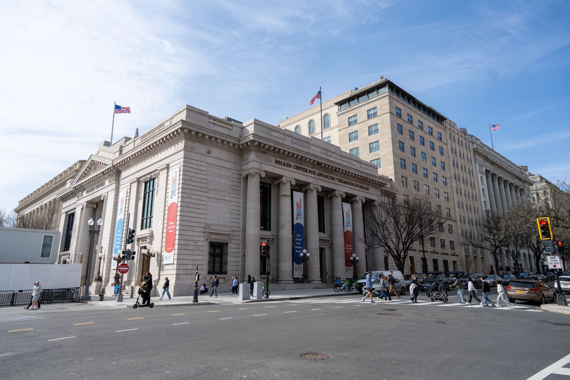 Exterior of a Federal Reserve bank building in the United States