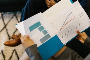 Oracle Heads Into Earnings With Pricing Winds at Its Back Business analyst reviewing corporate earnings data on a computer screen