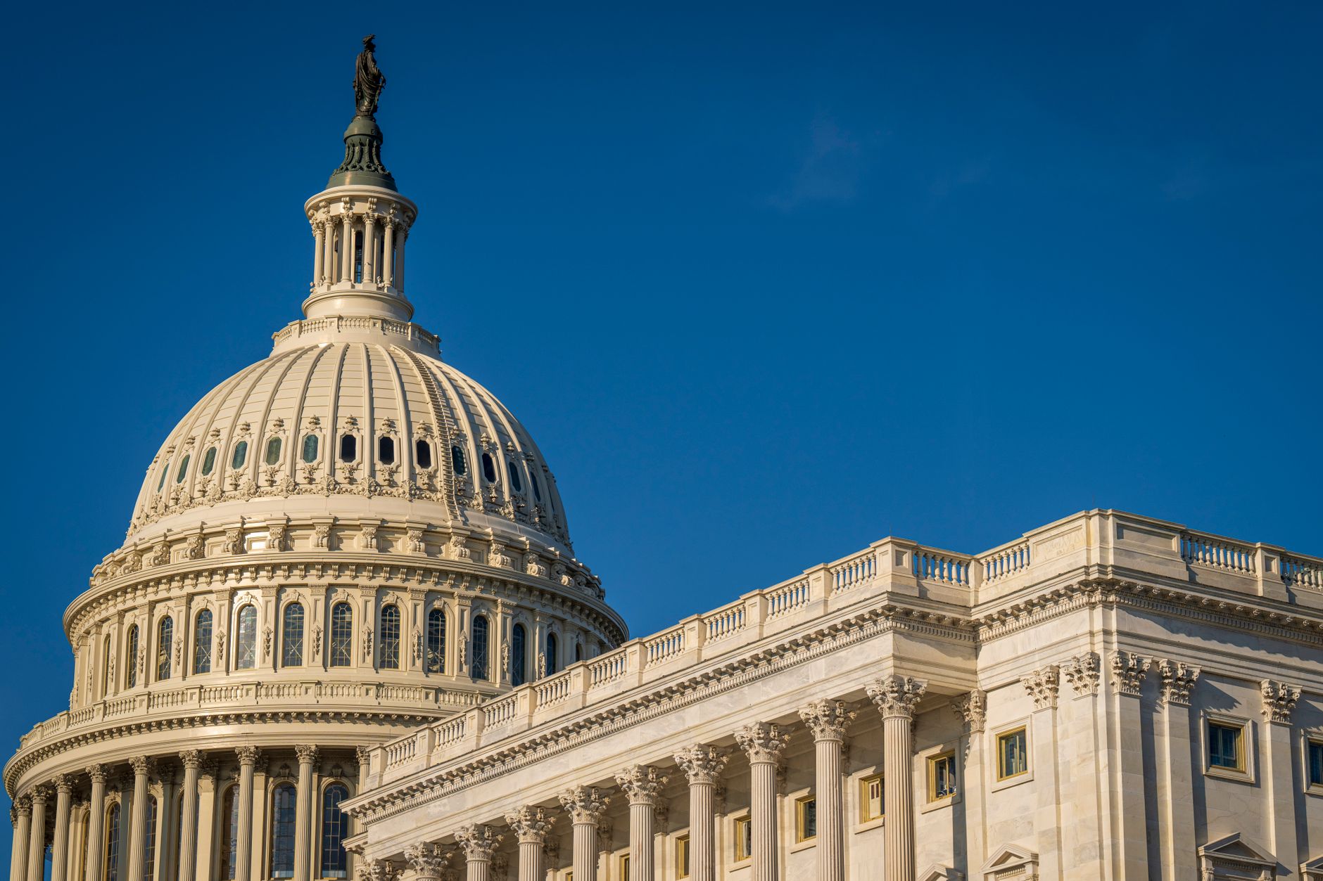 U.S. Capitol building representing congressional legislation on Russia sanctions