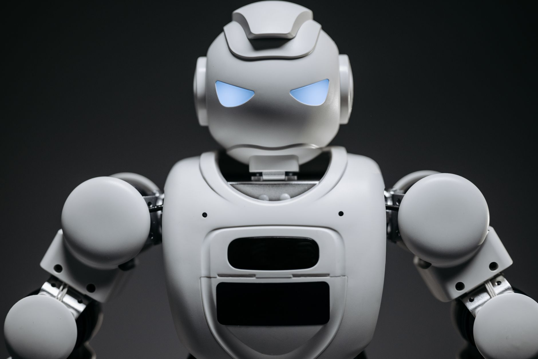 Robot interacting with a digital artificial intelligence interface